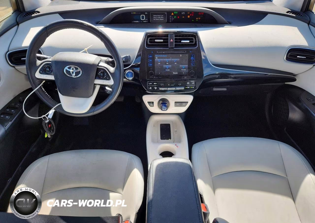 2017 Toyota Prius Three Touring VIN:JTDKARFU0H3048063 - 8