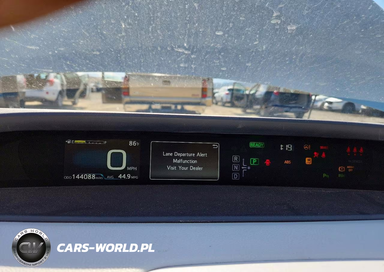 2017 Toyota Prius Three Touring VIN:JTDKARFU0H3048063 - 9