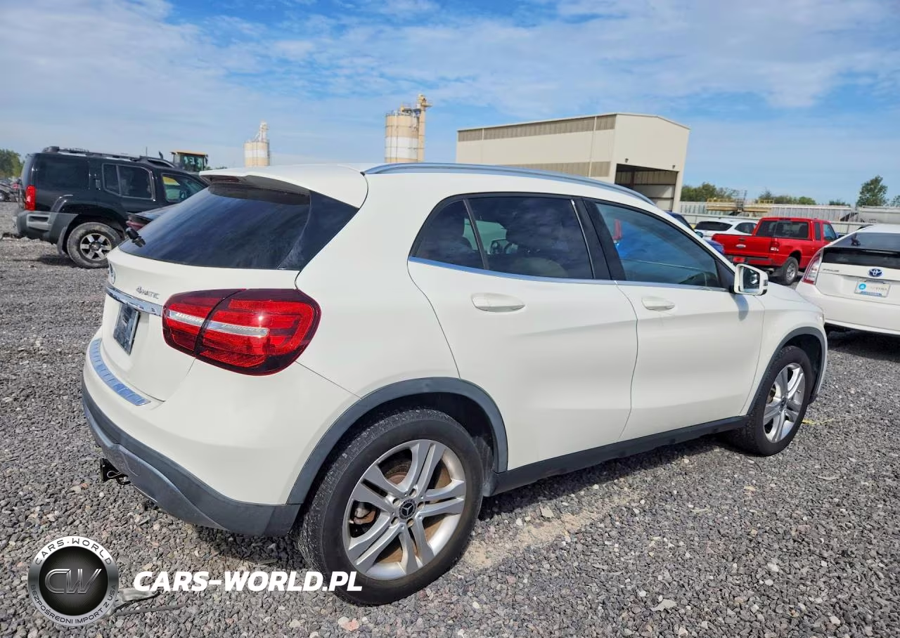 2018 Mercedes-Benz Gla 250 4Matic VIN:WDCTG4GB8JJ436138 - 3
