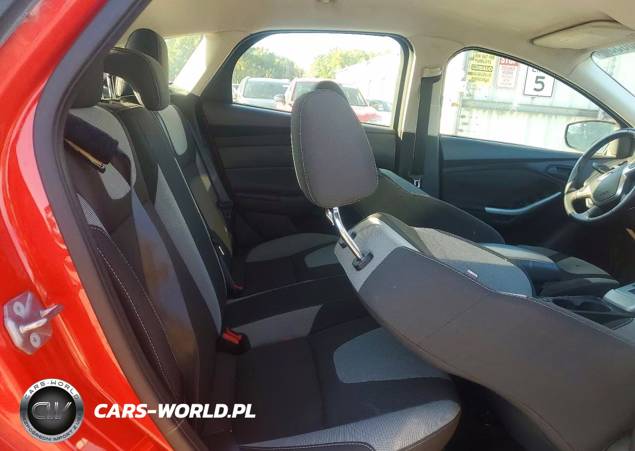 2012 Ford Focus Se VIN:1FAHP3K2XCL118144 - 10
