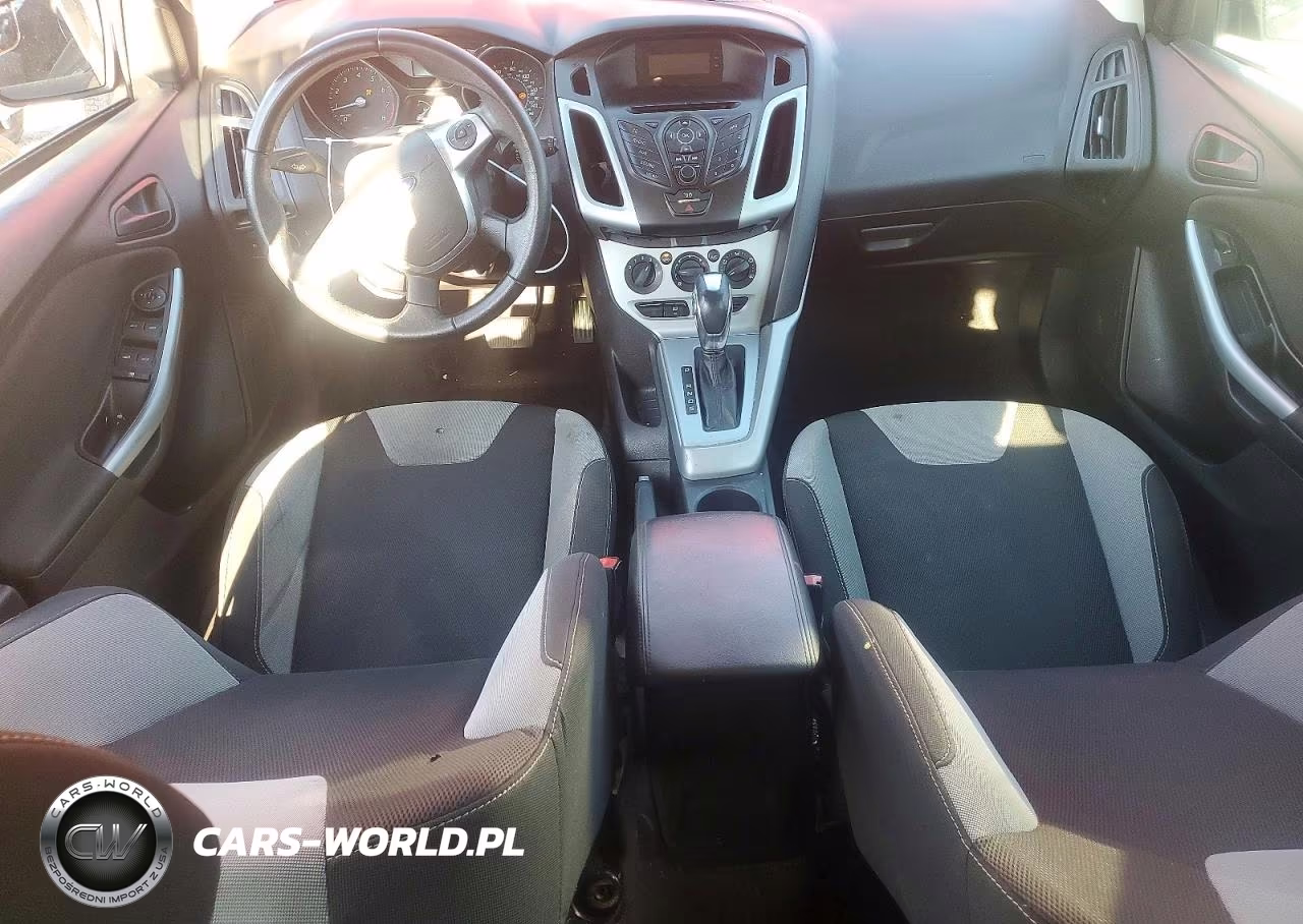 2012 Ford Focus Se VIN:1FAHP3K2XCL118144 - 8