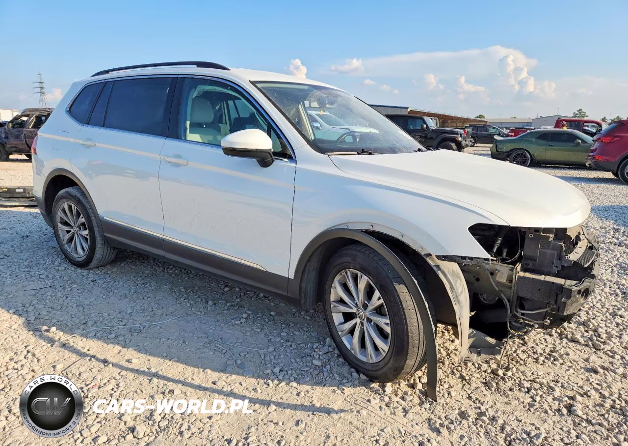 2018 Volkswagen Tiguan Se VIN:3VV3B7AX3JM163091 - 4