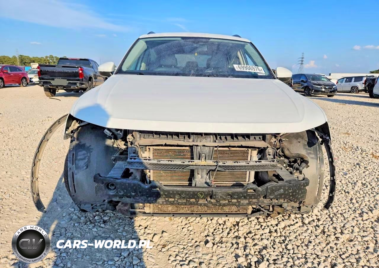 2018 Volkswagen Tiguan Se VIN:3VV3B7AX3JM163091 - 5