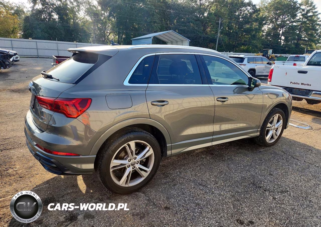 2020 Audi Q3 Premium S Line VIN:WA1DECF36L1114079 - 3
