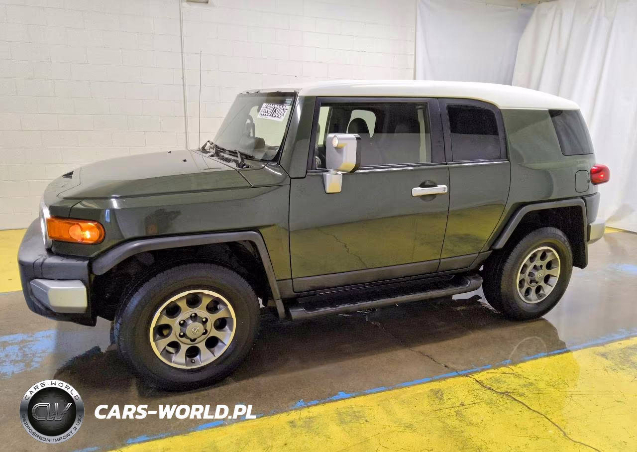 2013 Toyota Fj Cruiser Base