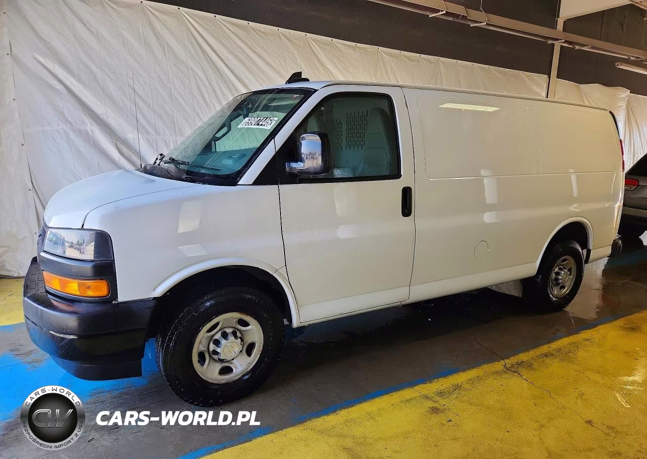 2021 Chevrolet Express G2500 VIN:1GCWGAFP9M1302113 - 1