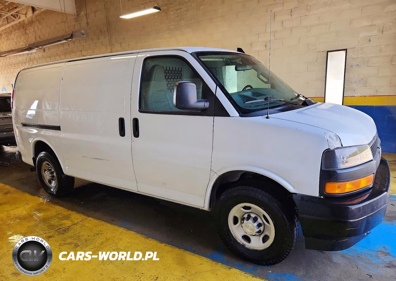 2021 Chevrolet Express G2500 VIN:1GCWGAFP9M1302113 - 4