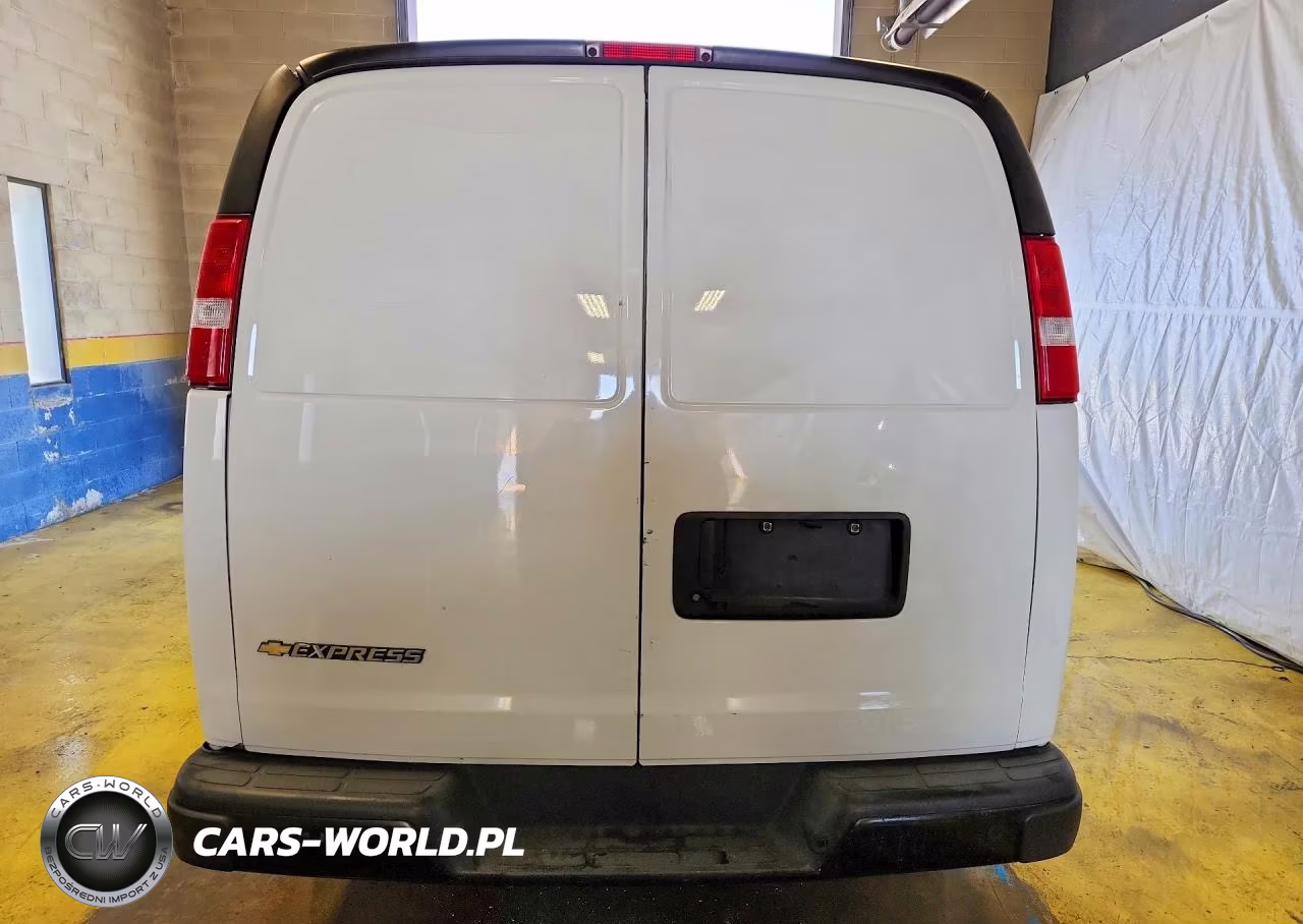 2021 Chevrolet Express G2500 VIN:1GCWGAFP9M1302113 - 6