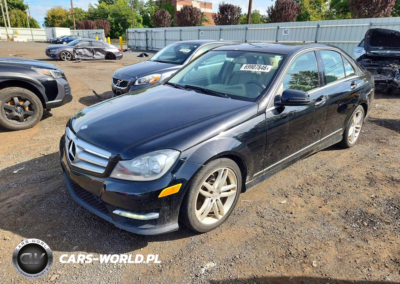 2013 Mercedes-Benz C 300 4Matic VIN:WDDGF8AB6DG127821 - 1