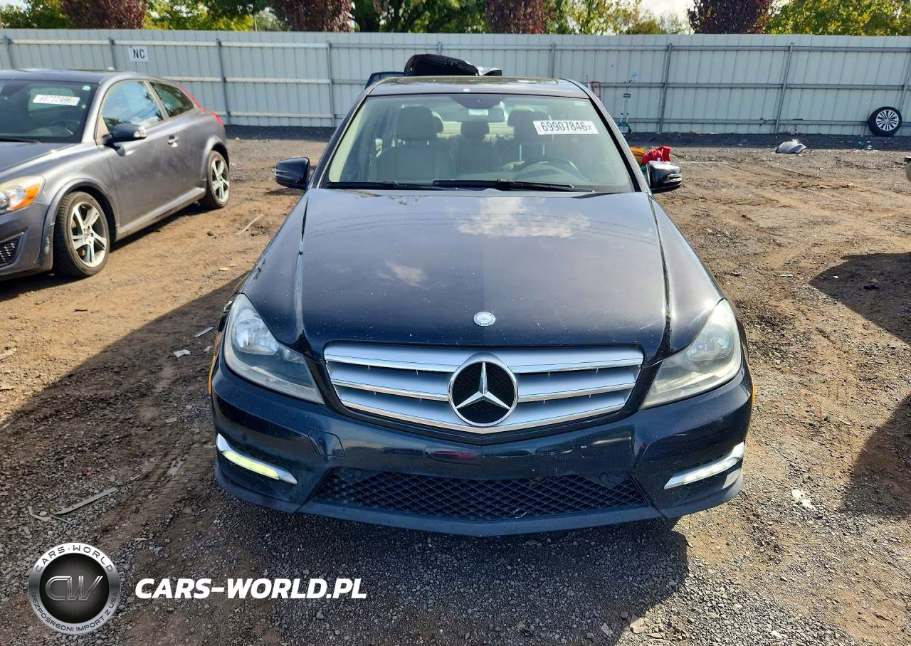 2013 Mercedes-Benz C 300 4Matic VIN:WDDGF8AB6DG127821 - 5