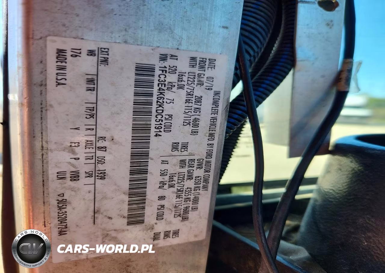 2019 Ford Econoline E450 Super Duty Commercial Str VIN:1FC3E4K62KDC51914 - 13