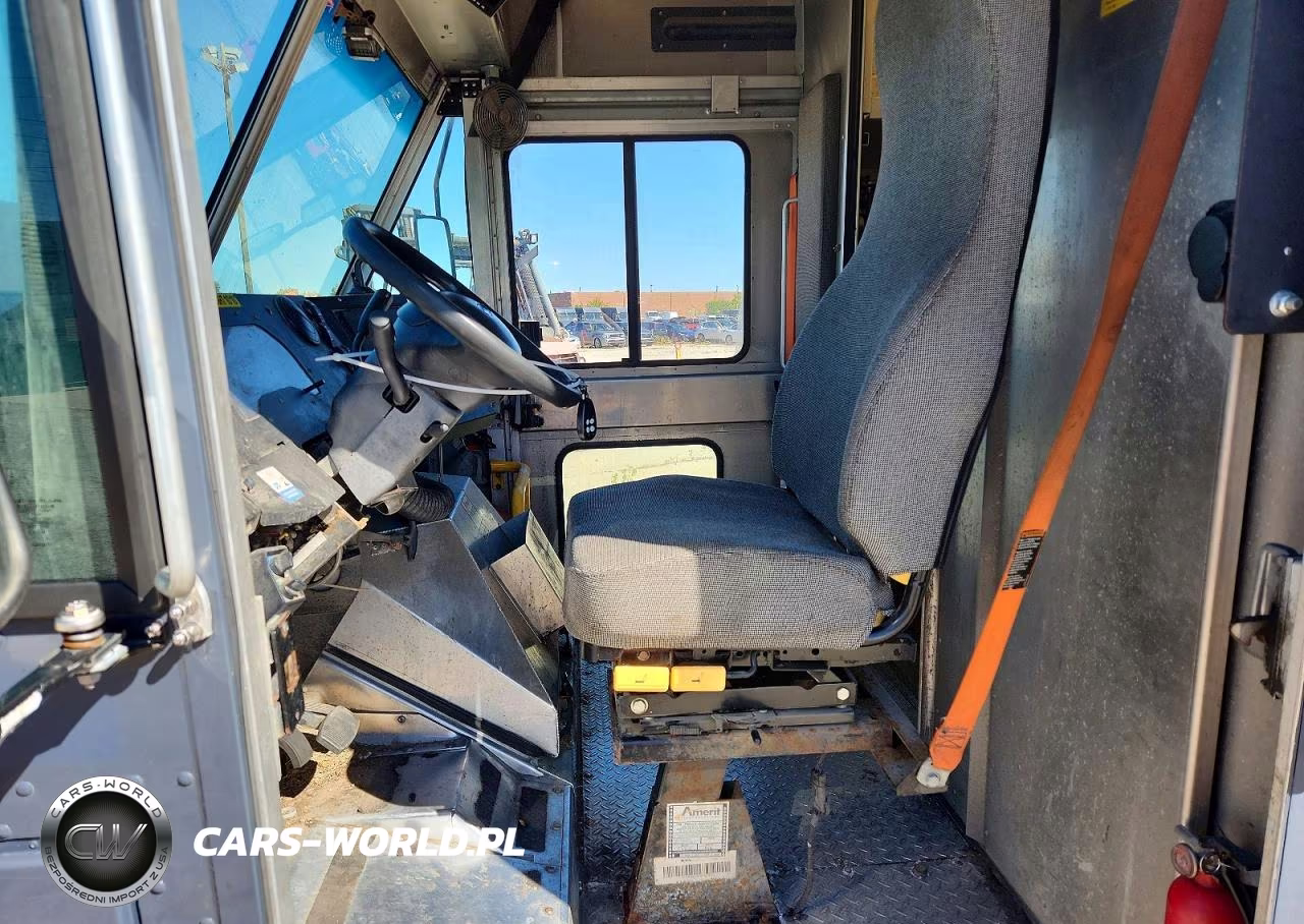 2019 Ford Econoline E450 Super Duty Commercial Str VIN:1FC3E4K62KDC51914 - 7
