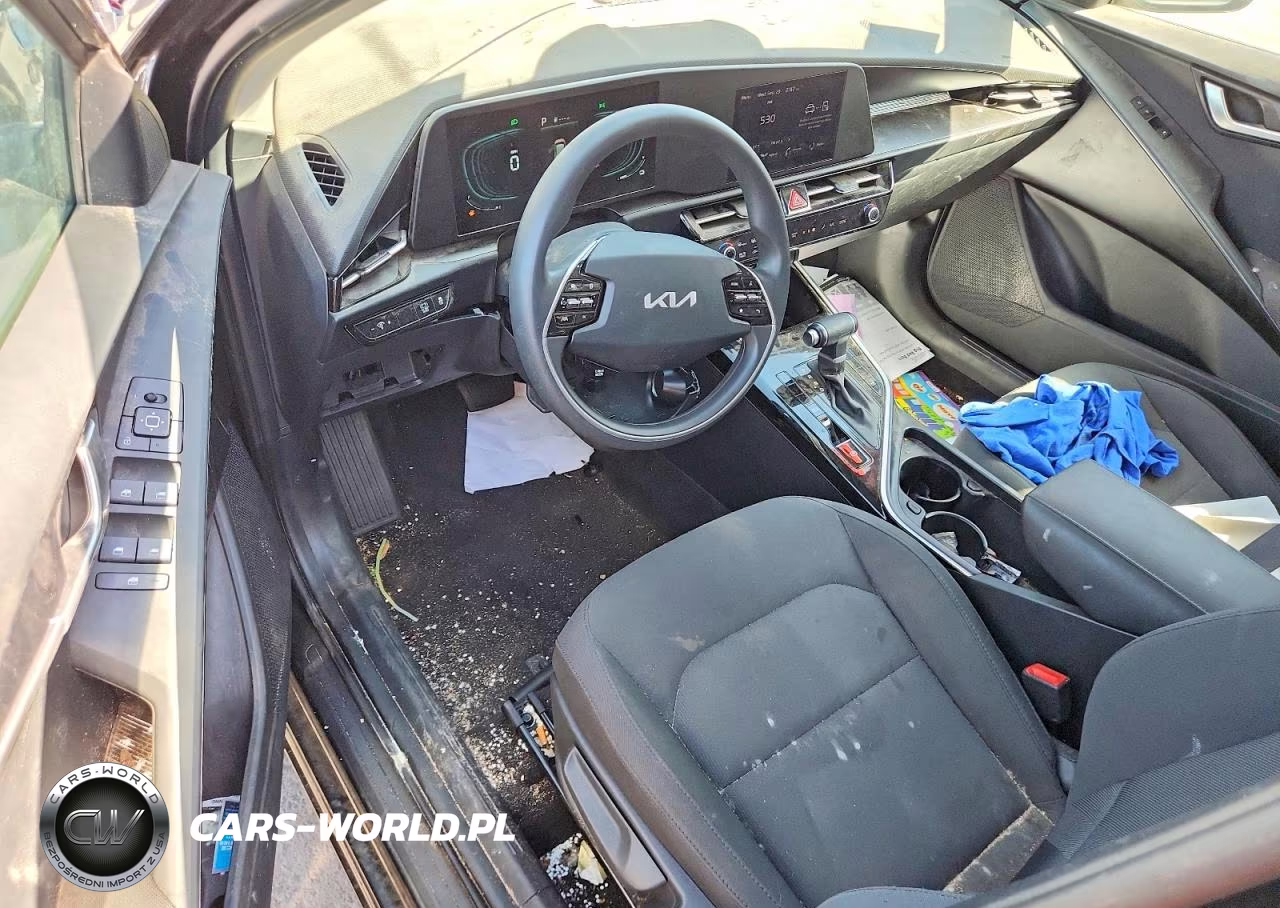 2026 Kia Niro Lx VIN:KNDCP3LE1T5339567 - 8