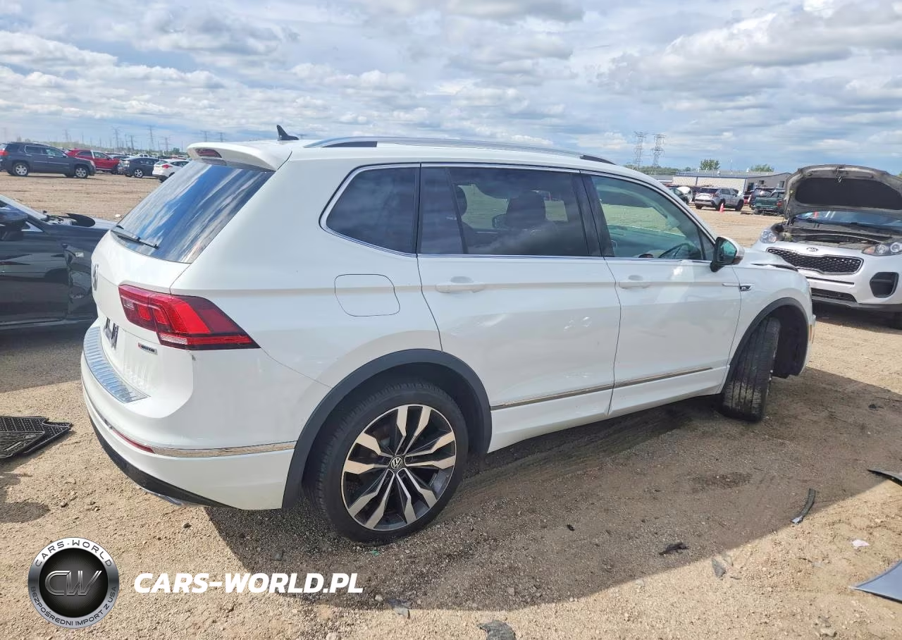 2021 Volkswagen Tiguan Sel Premium R-Line VIN:3VV4B7AXXMM030160 - 3
