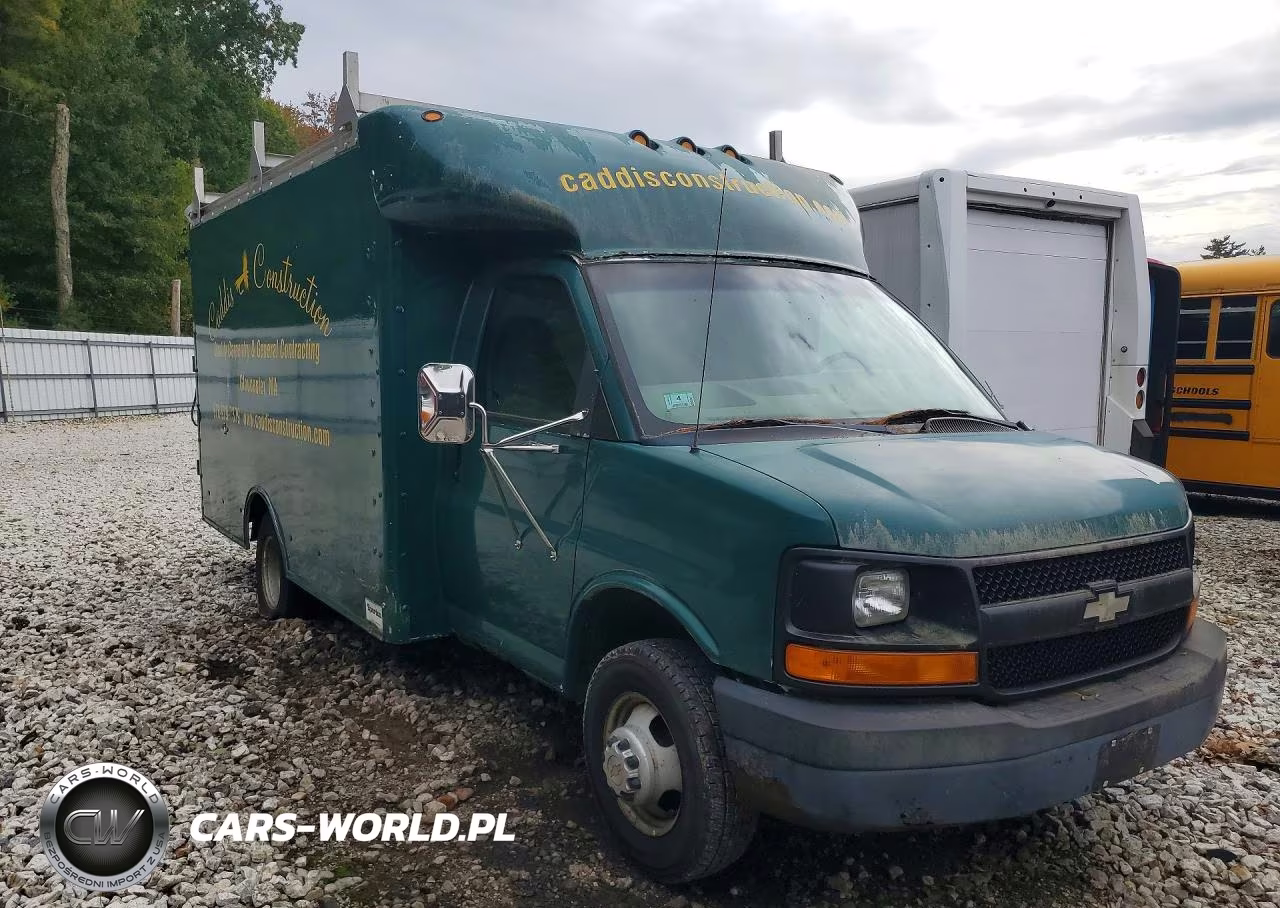 2003 Chevrolet Express G3500 VIN:1GBJG31UX31232935 - 4