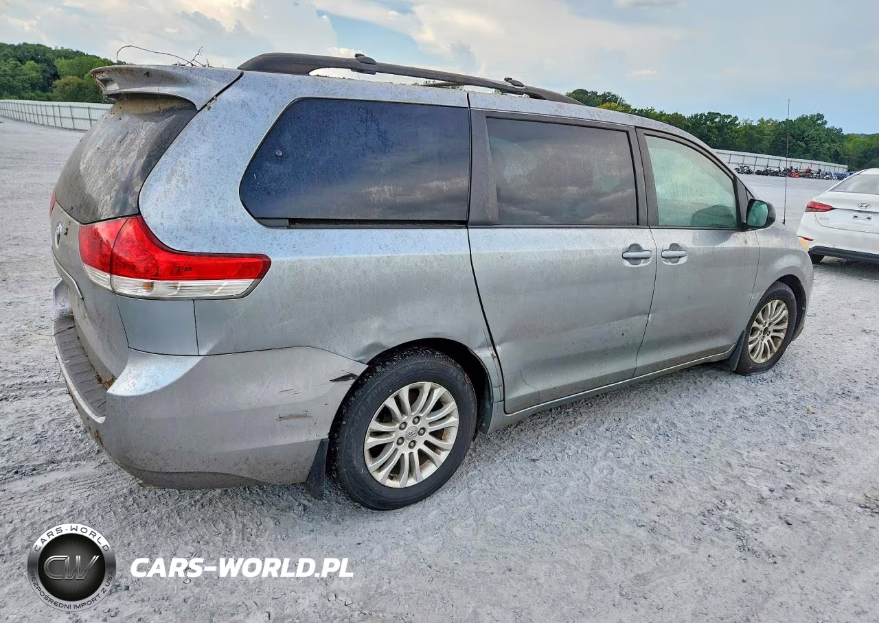 2012 Toyota Sienna Xle 8-Passenger VIN:5TDYK3DC4CS219841 - 3