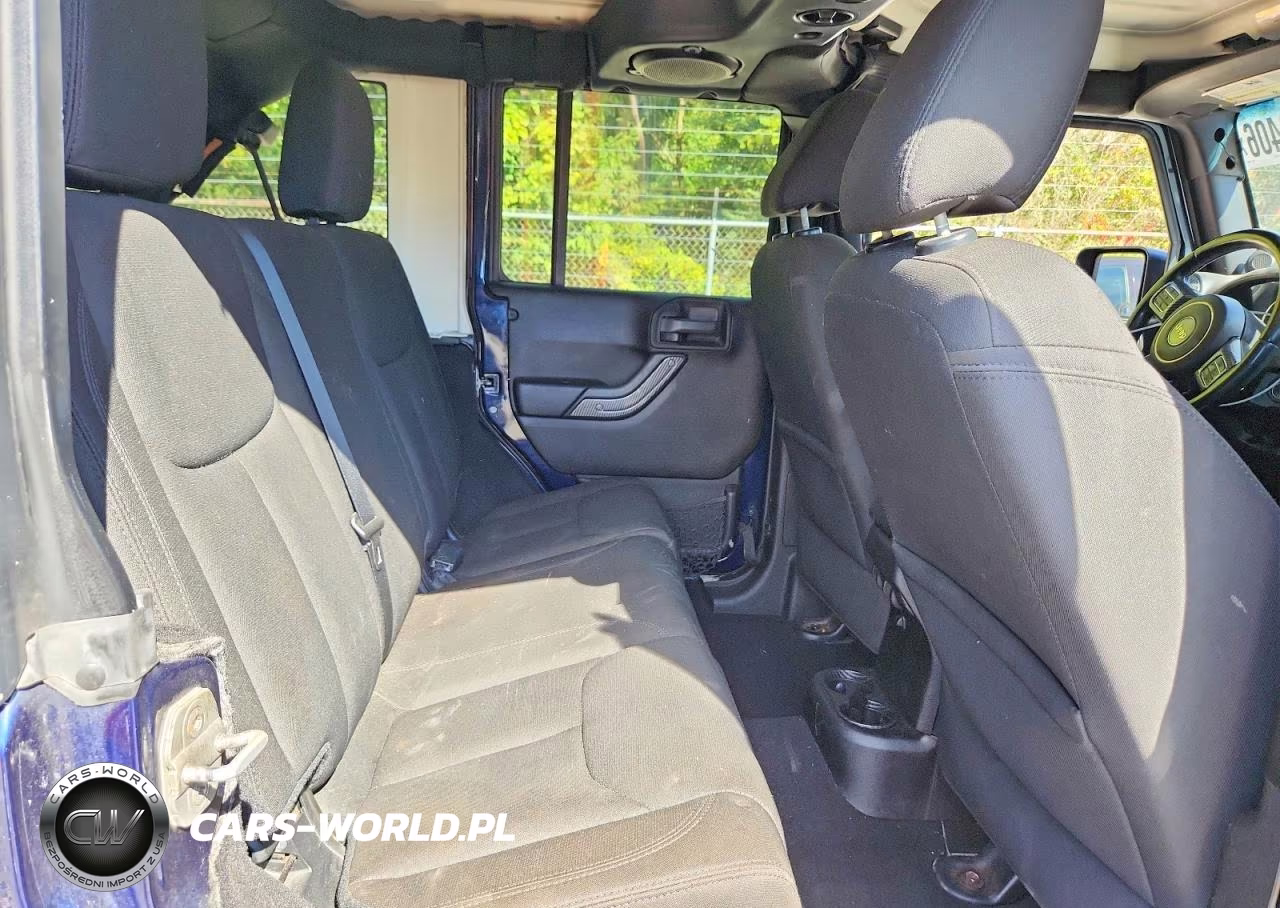 2013 Jeep Wrangler Unlimited Sahara VIN:1C4BJWEG4DL608607 - 10
