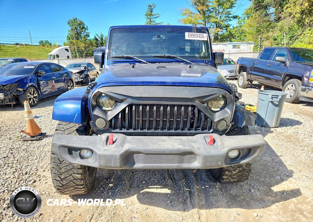 2013 Jeep Wrangler Unlimited Sahara VIN:1C4BJWEG4DL608607 - 5