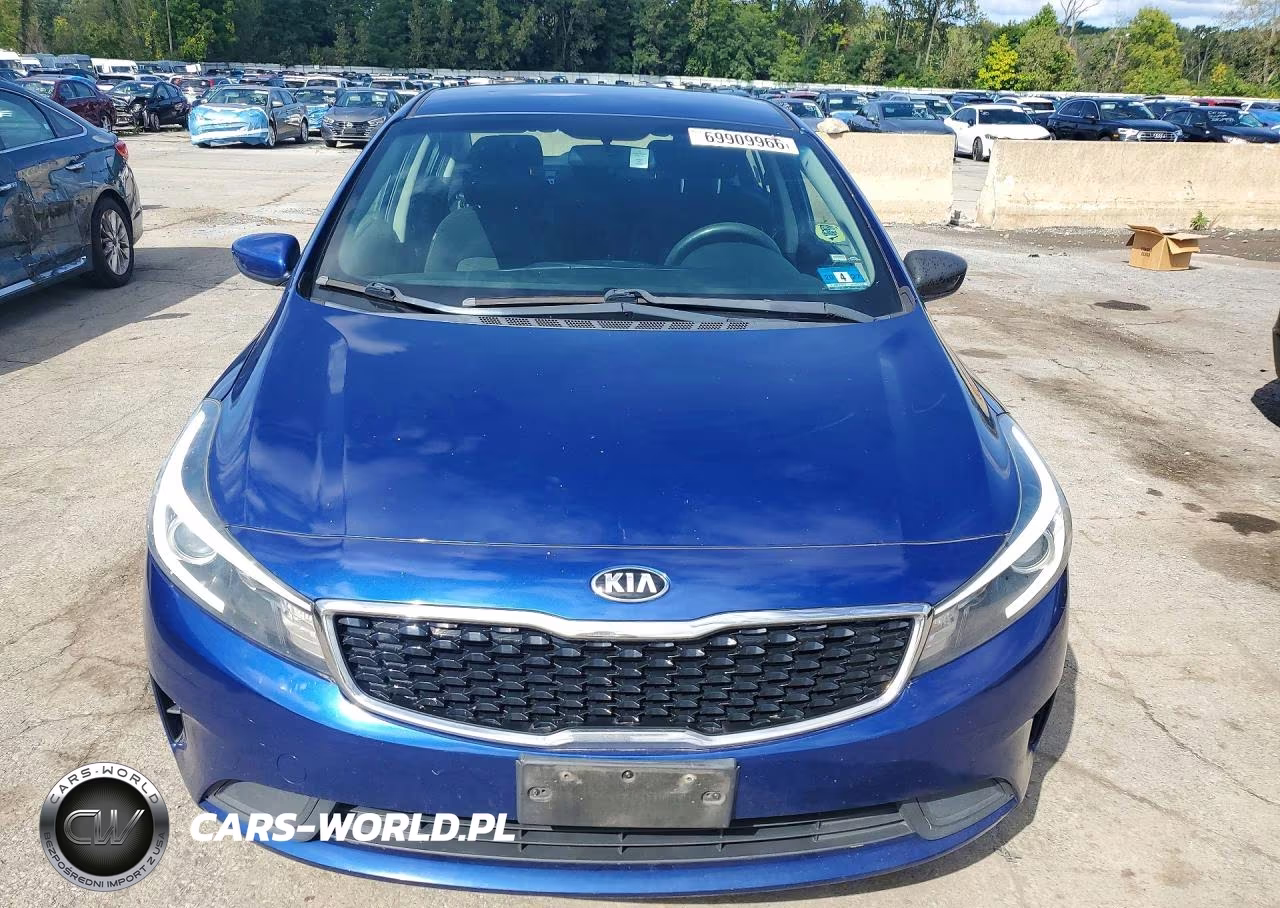 2018 Kia Forte Lx VIN:3KPFK4A76JE231145 - 5