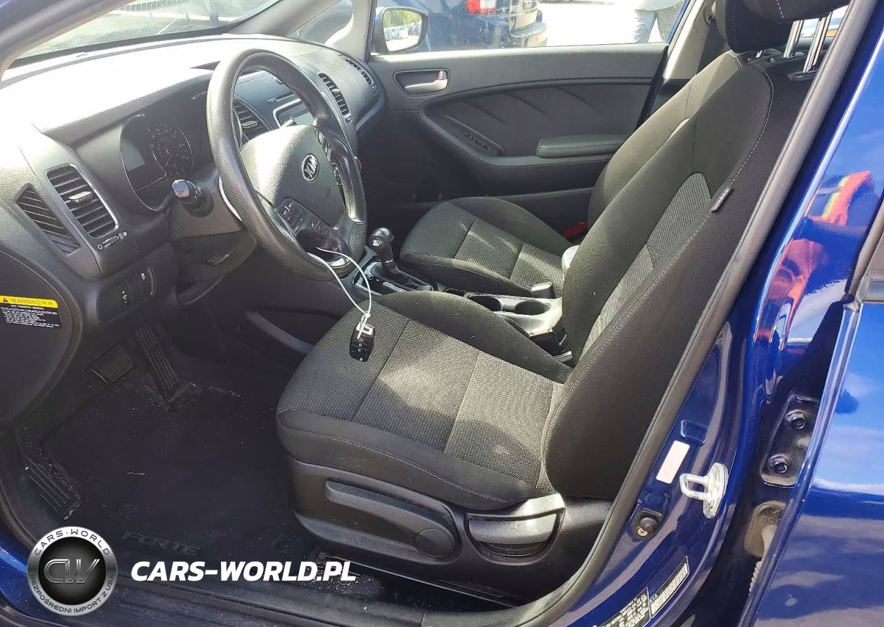 2018 Kia Forte Lx VIN:3KPFK4A76JE231145 - 7