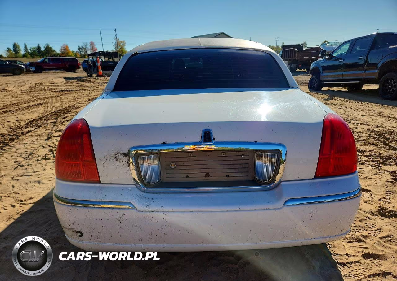 2008 Lincoln Town Car Executive VIN:2L1FM88W88X634401 - 6