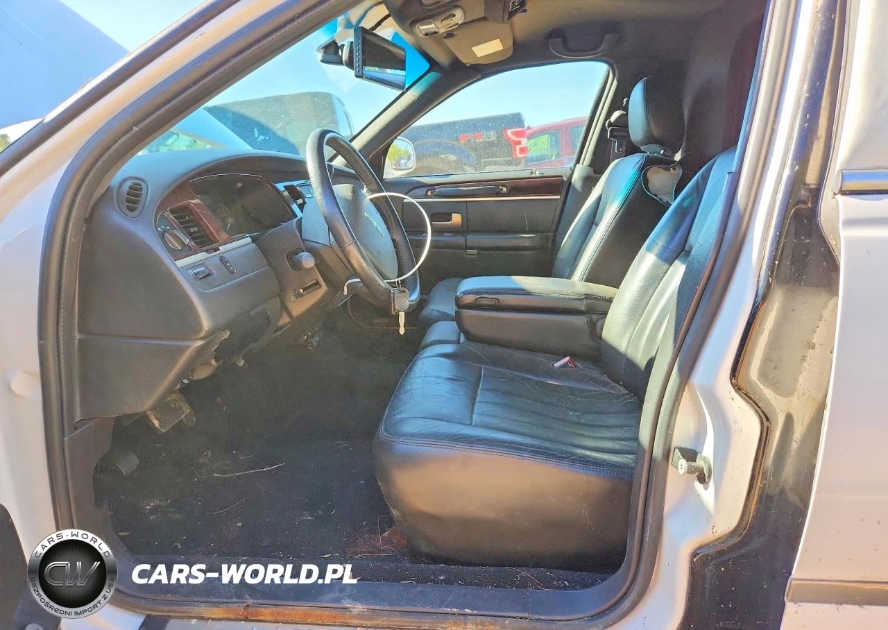 2008 Lincoln Town Car Executive VIN:2L1FM88W88X634401 - 7