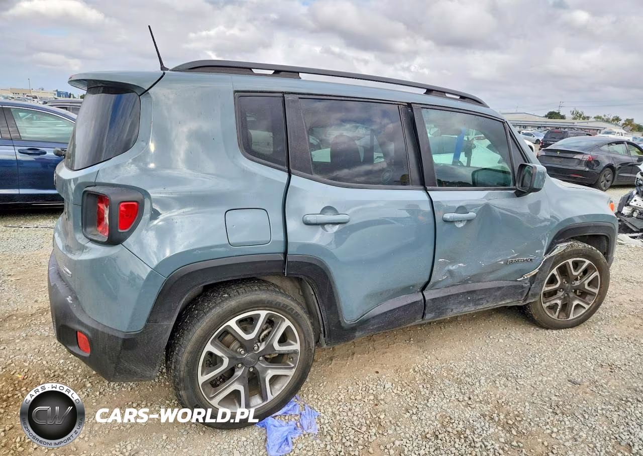 2018 Jeep Renegade Latitude VIN:ZACCJABB5JPJ26670 - 3