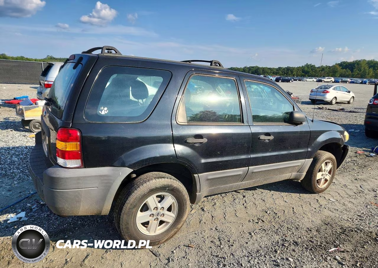 2007 Ford Escape Xls VIN:1FMCU02Z77KB87177 - 3