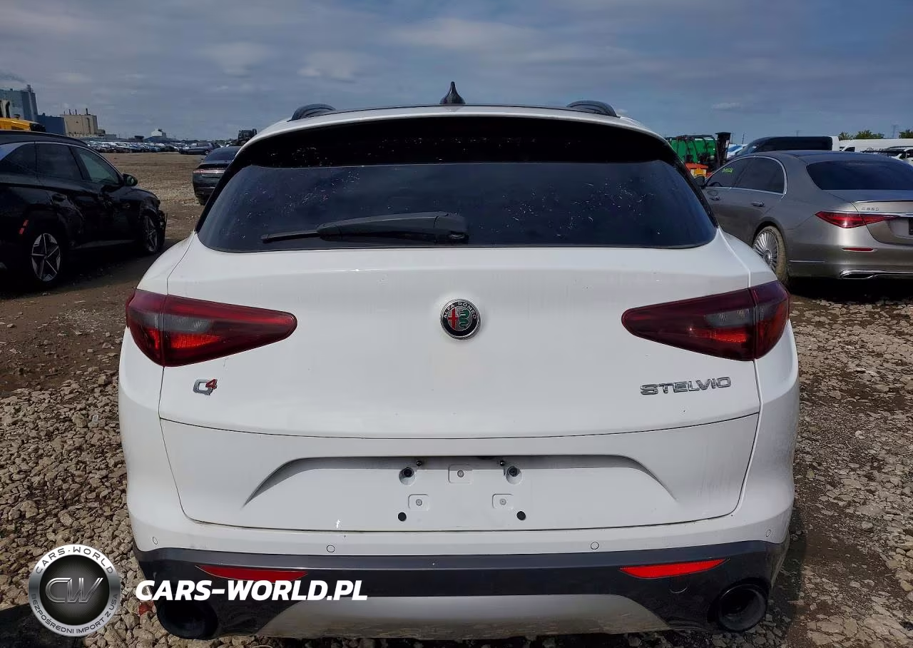 2022 Alfa Romeo Stelvio Ti VIN:ZASPAKBNXN7D32288 - 6