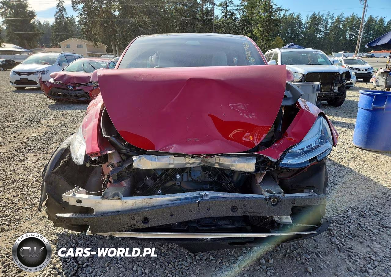 2021 Tesla Model Y VIN:5YJYGDEE4MF174736 - 5