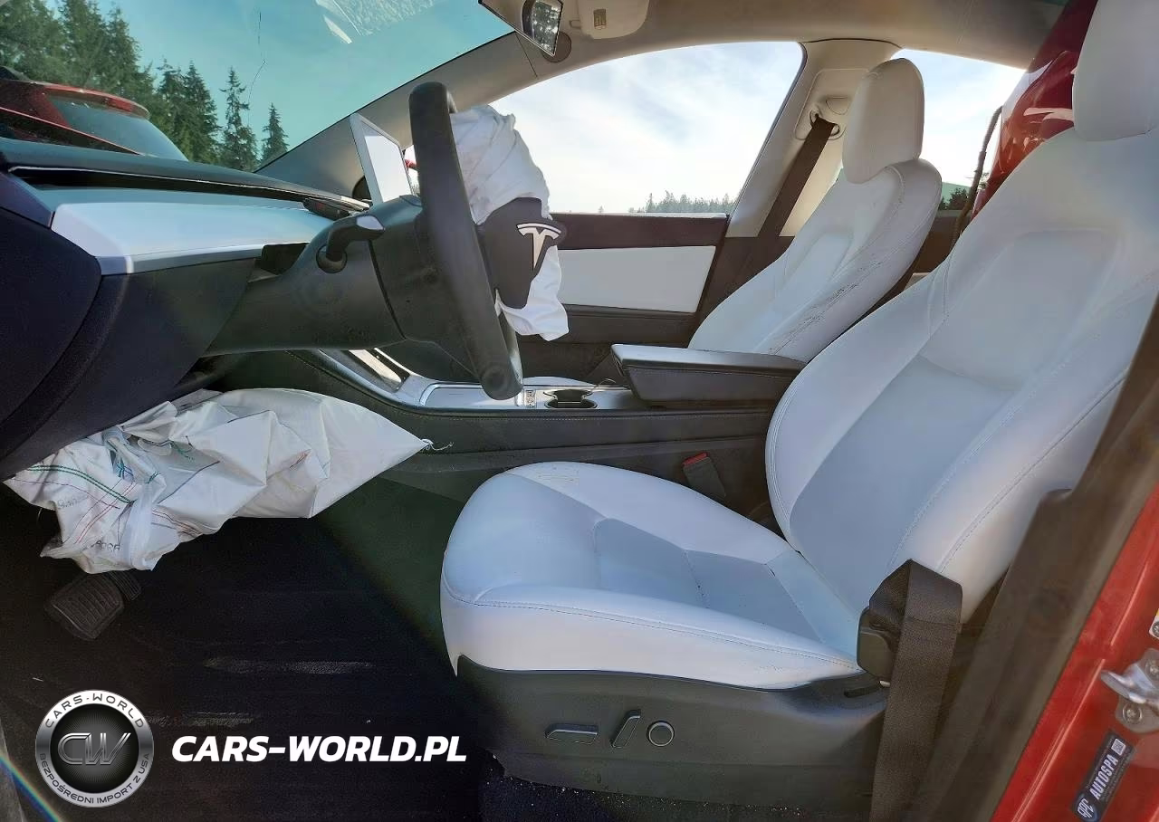 2021 Tesla Model Y VIN:5YJYGDEE4MF174736 - 7