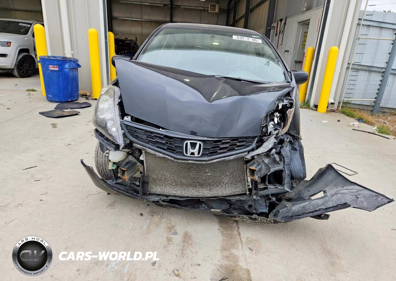 2013 Honda Fit Sport VIN:JHMGE8H57DC006167 - 5