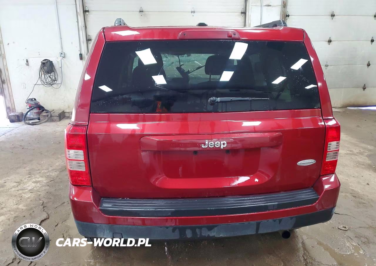 2016 Jeep Patriot Latitude VIN:1C4NJPFB3GD678054 - 6