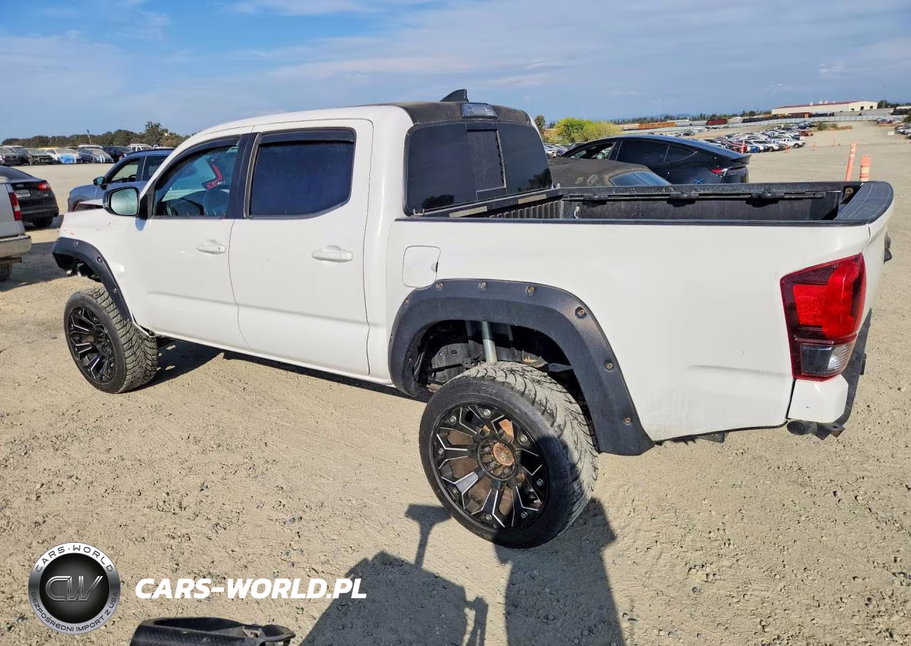 2018 Toyota Tacoma Trd Sport VIN:3TMCZ5AN3JM157840 - 2