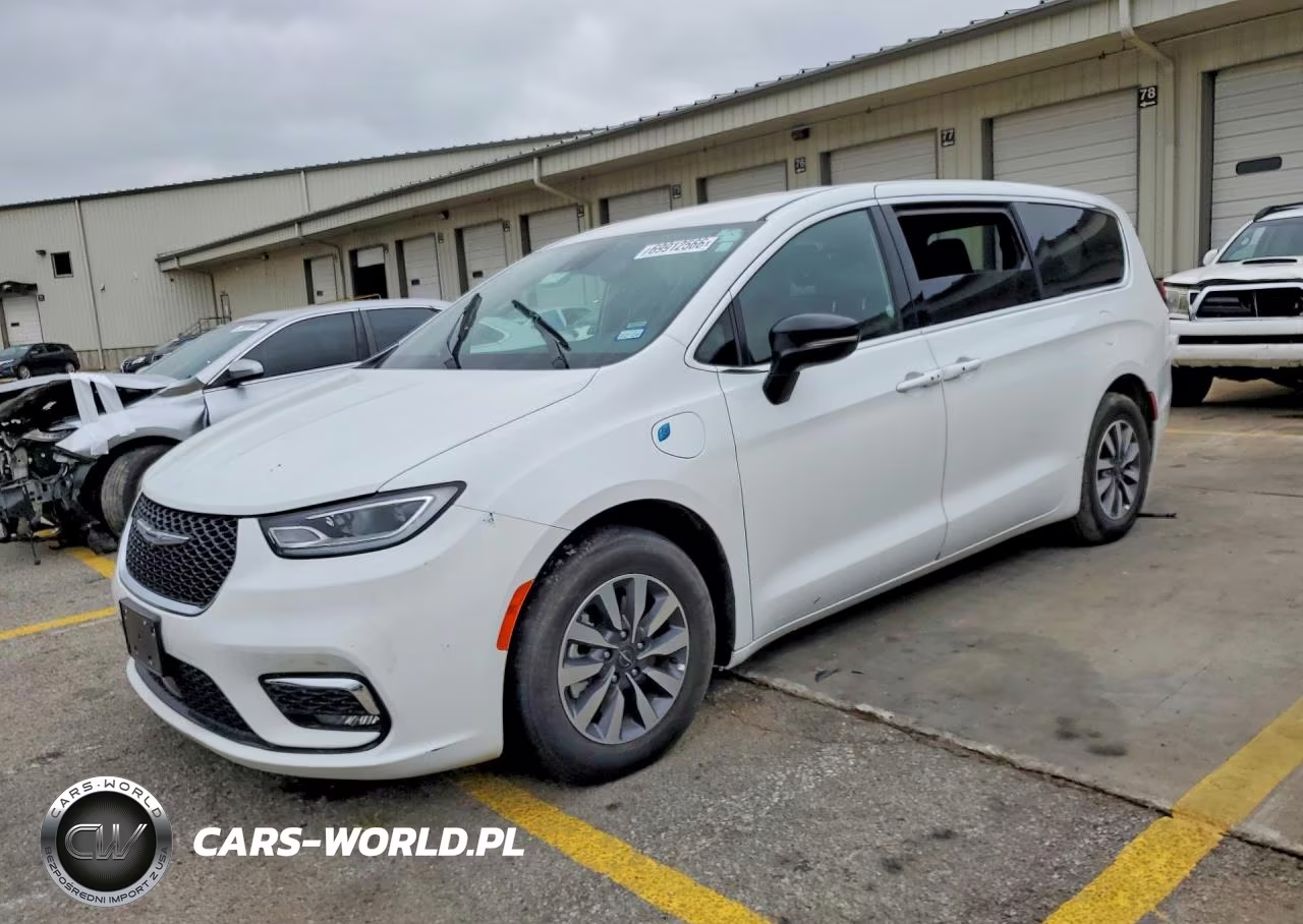 2025 Chrysler Pacifica Hybrid Select VIN:2C4RC1S74SR565696 - 1
