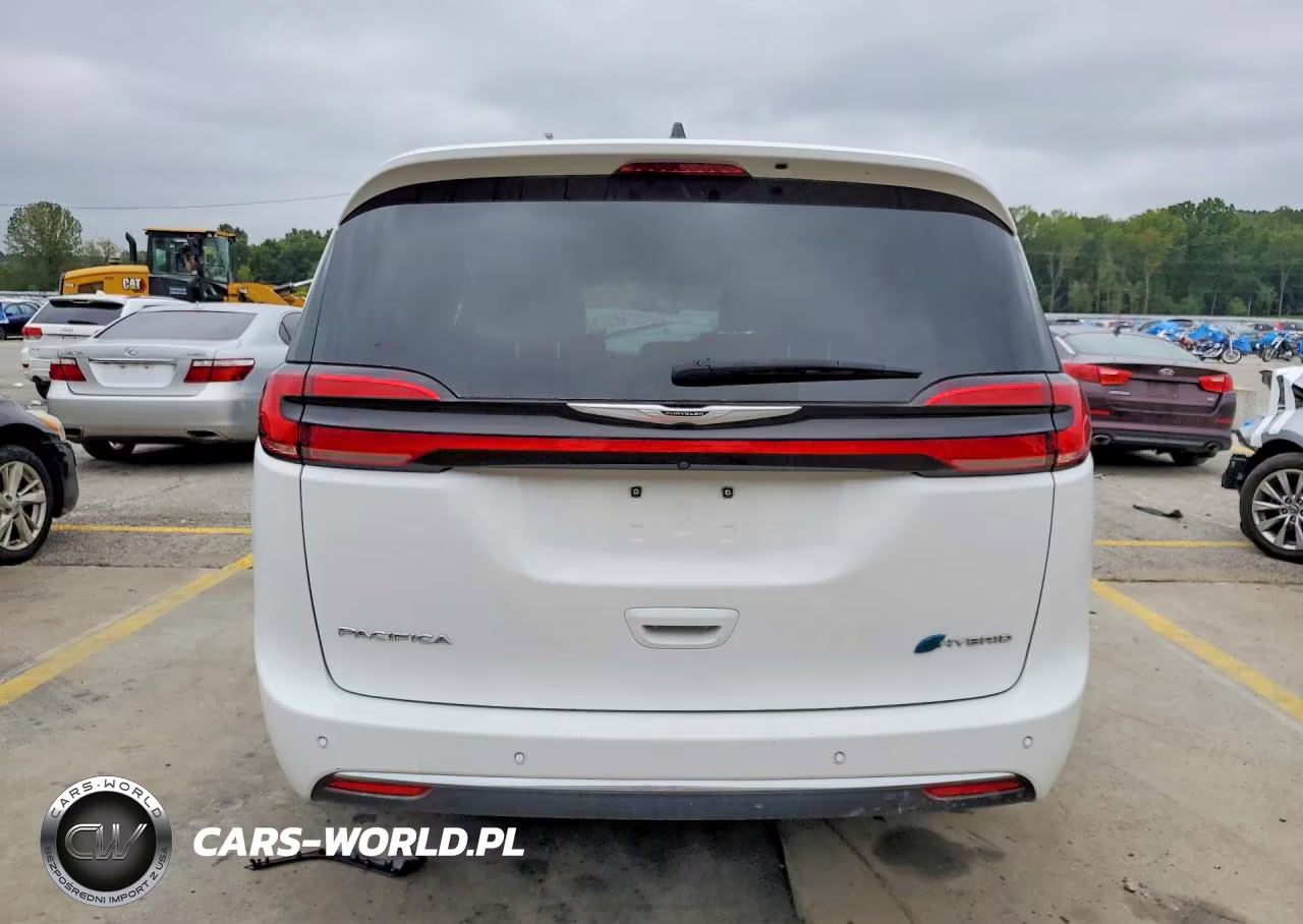 2025 Chrysler Pacifica Hybrid Select VIN:2C4RC1S74SR565696 - 6