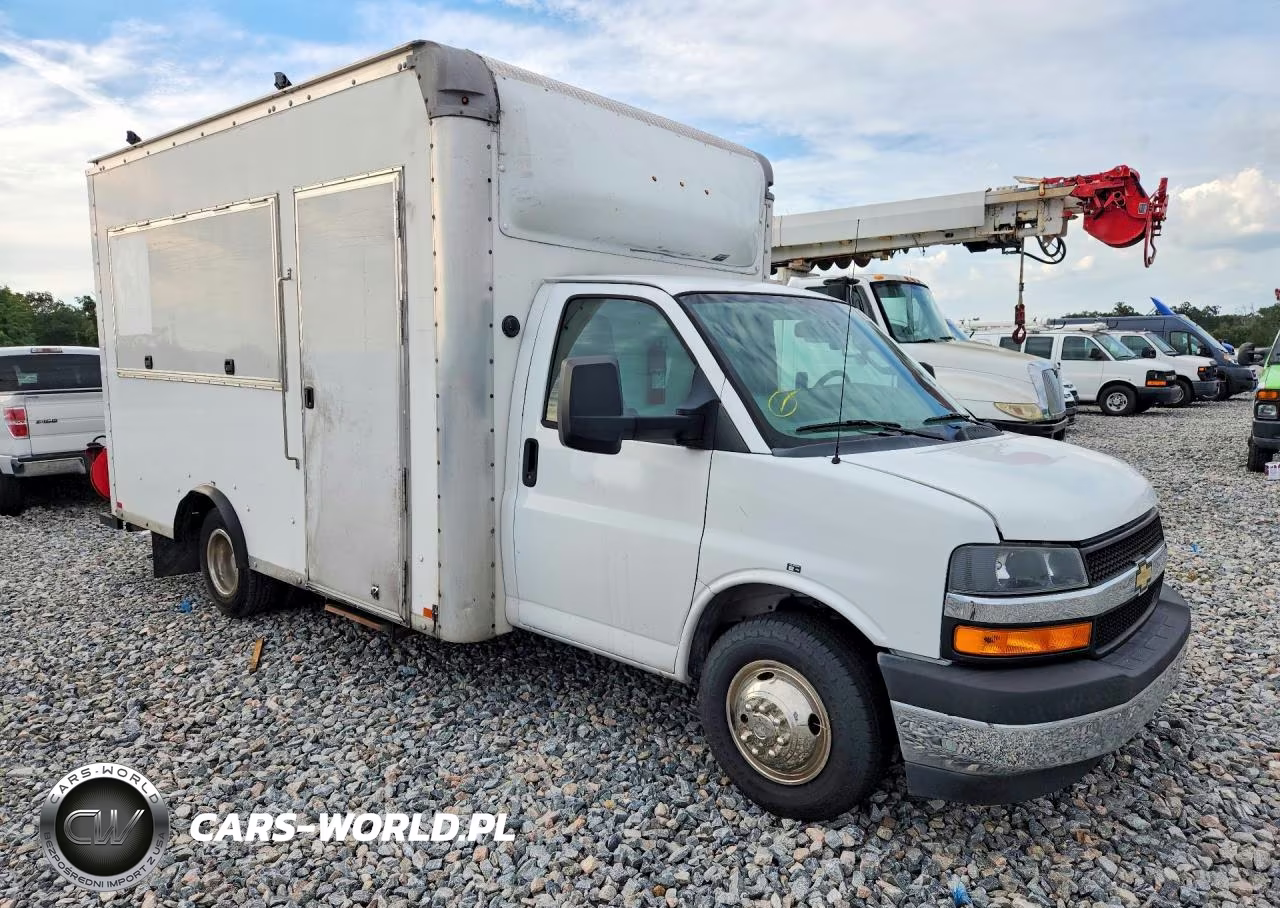 2018 Chevrolet Express Box Truck VIN:1HA6GUCG6JN004575 - 4