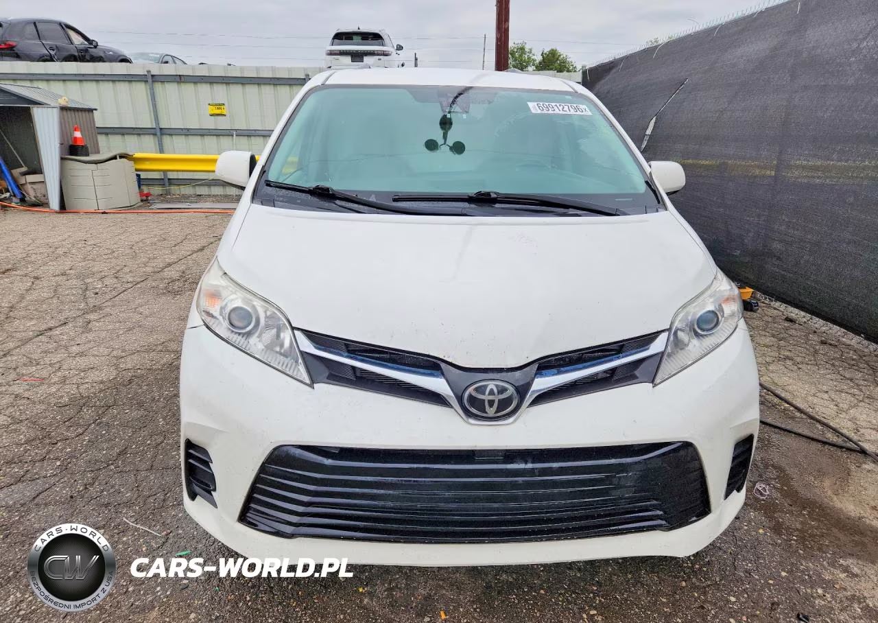 2018 Toyota Sienna Le VIN:5TDJZ3DC0JS204859 - 5