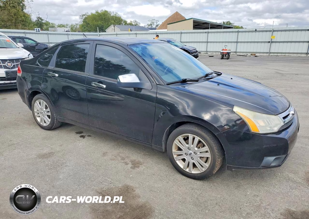 2011 Ford Focus Sel VIN:1FAHP3HN8BW109943 - 4