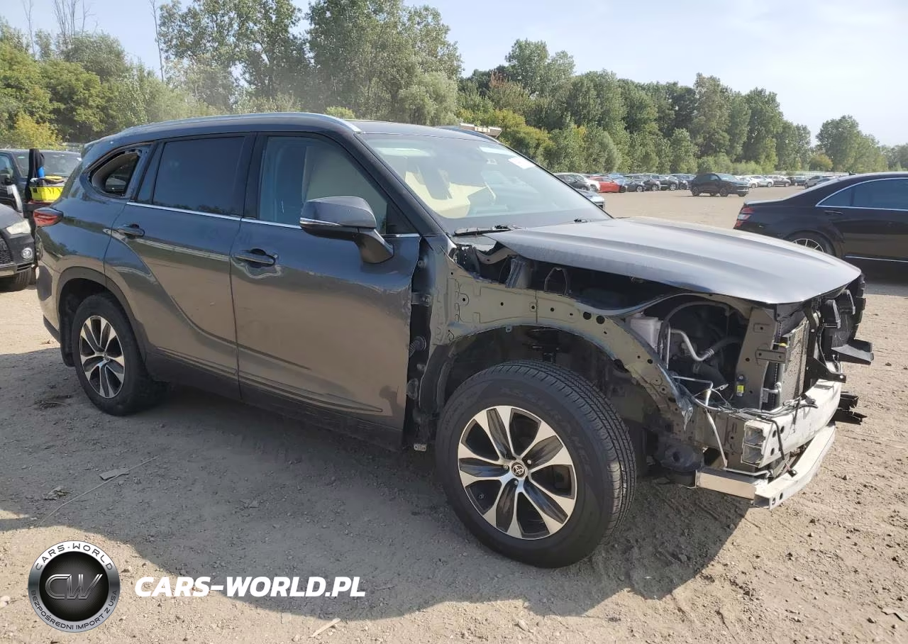2022 Toyota Highlander Xle Xle VIN:5TDHZRBH0NS227886 - 4
