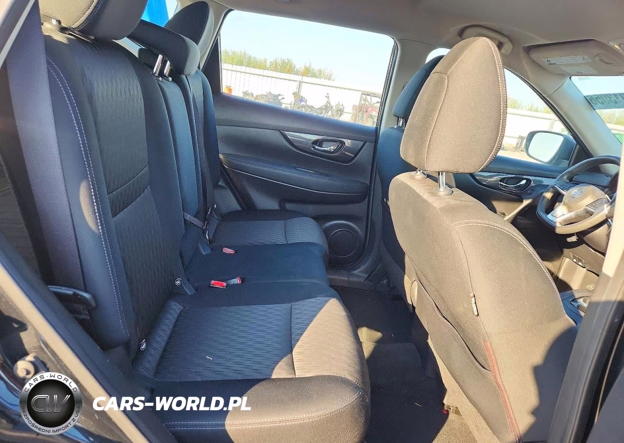 2017 Nissan Rogue S VIN:KNMAT2MV0HP544188 - 11