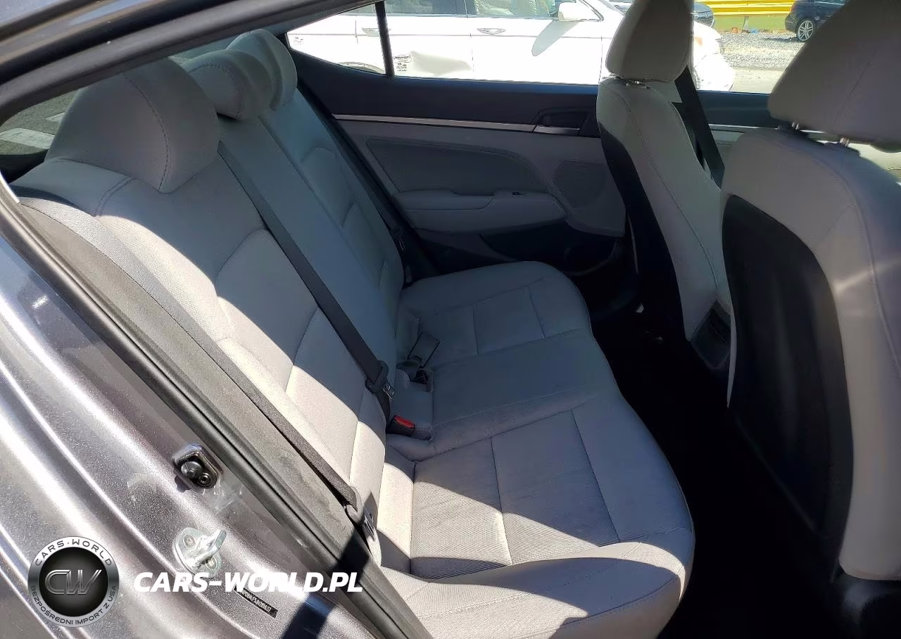 2018 Hyundai Elantra Sel VIN:5NPD84LF5JH281637 - 10