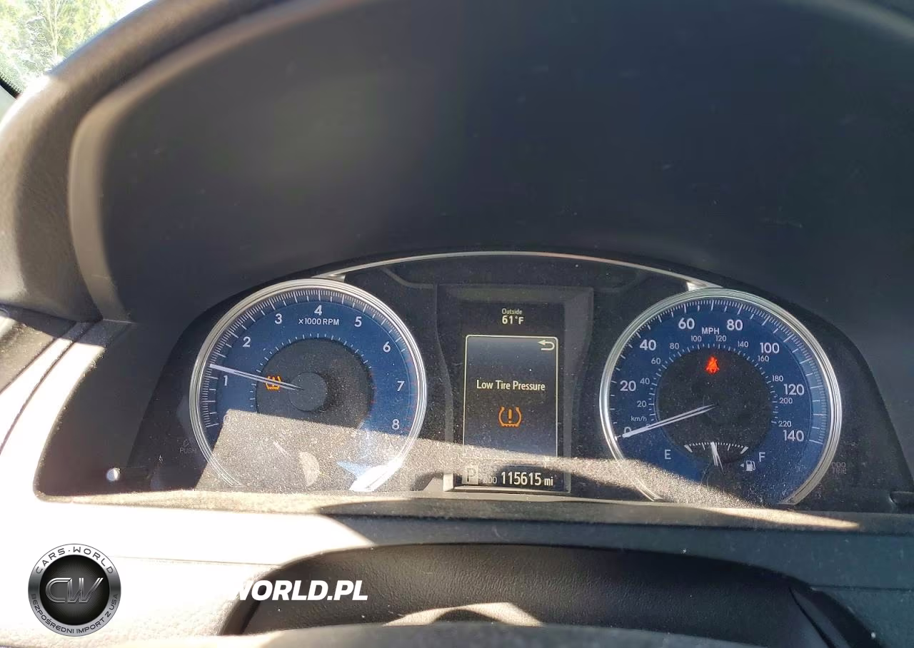 2017 Toyota Camry Le VIN:4T1BF1FK9HU454124 - 9