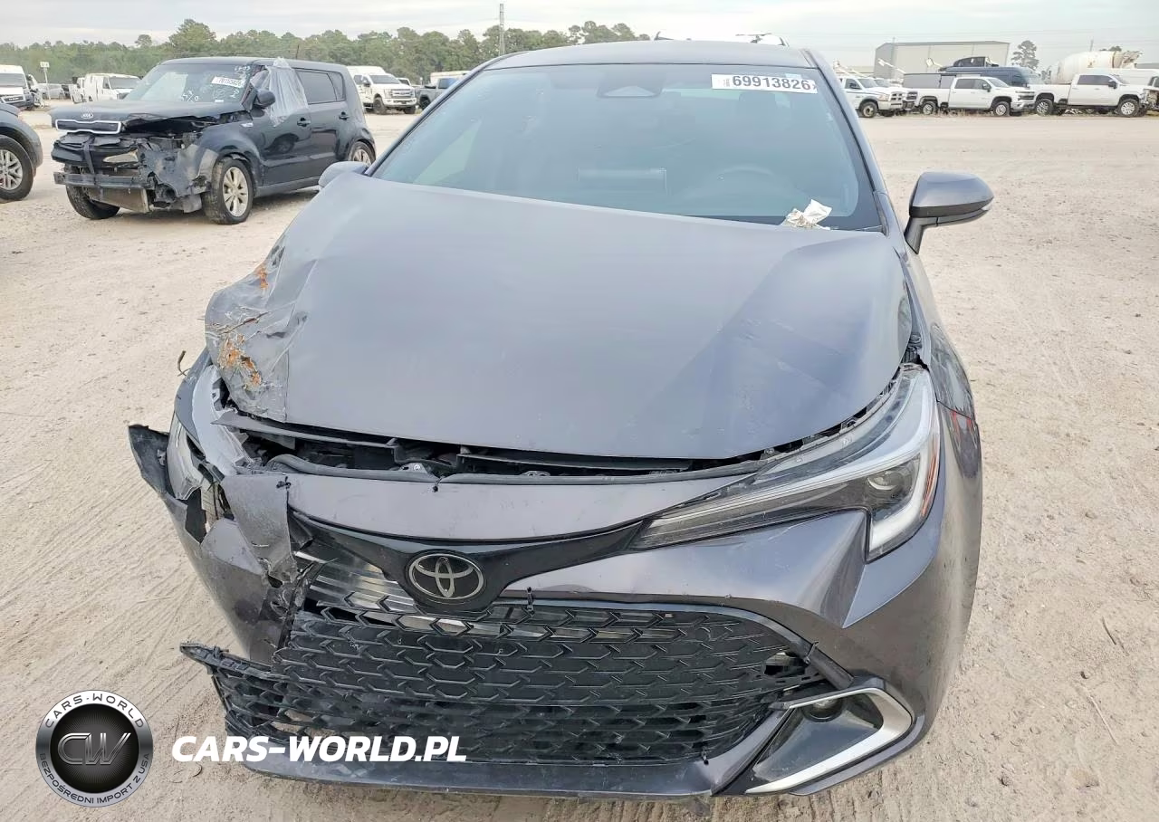 2025 Toyota Corolla Xse VIN:JTNC4MBE1S3234789 - 5