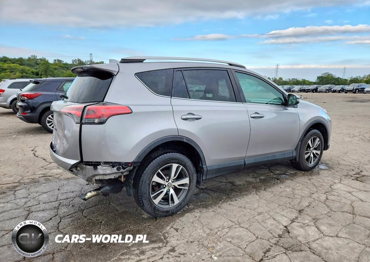2016 Toyota Rav4 Xle VIN:2T3RFREV3GW412269 - 3