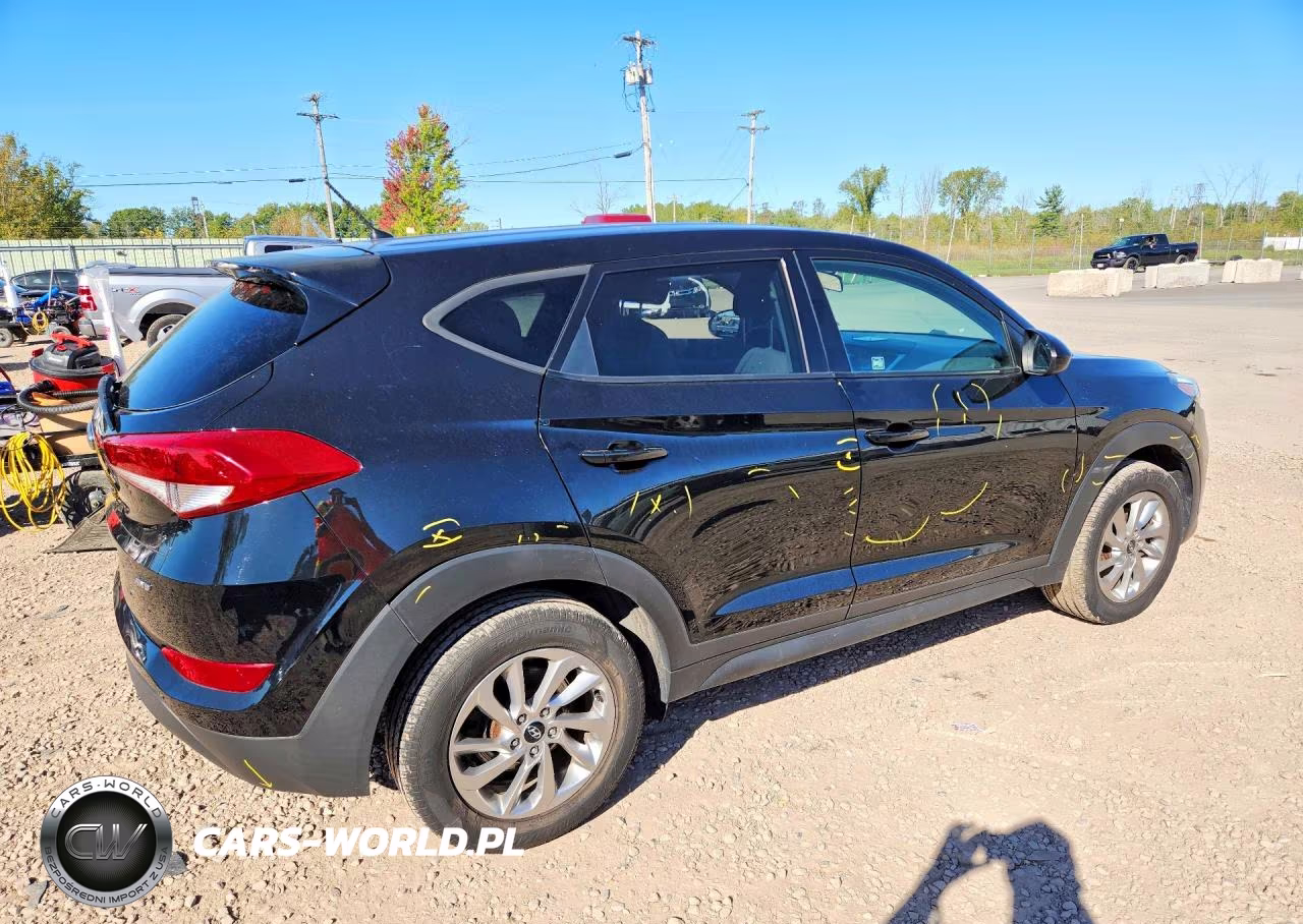 2018 Hyundai Tucson Se VIN:KM8J2CA40JU778855 - 3