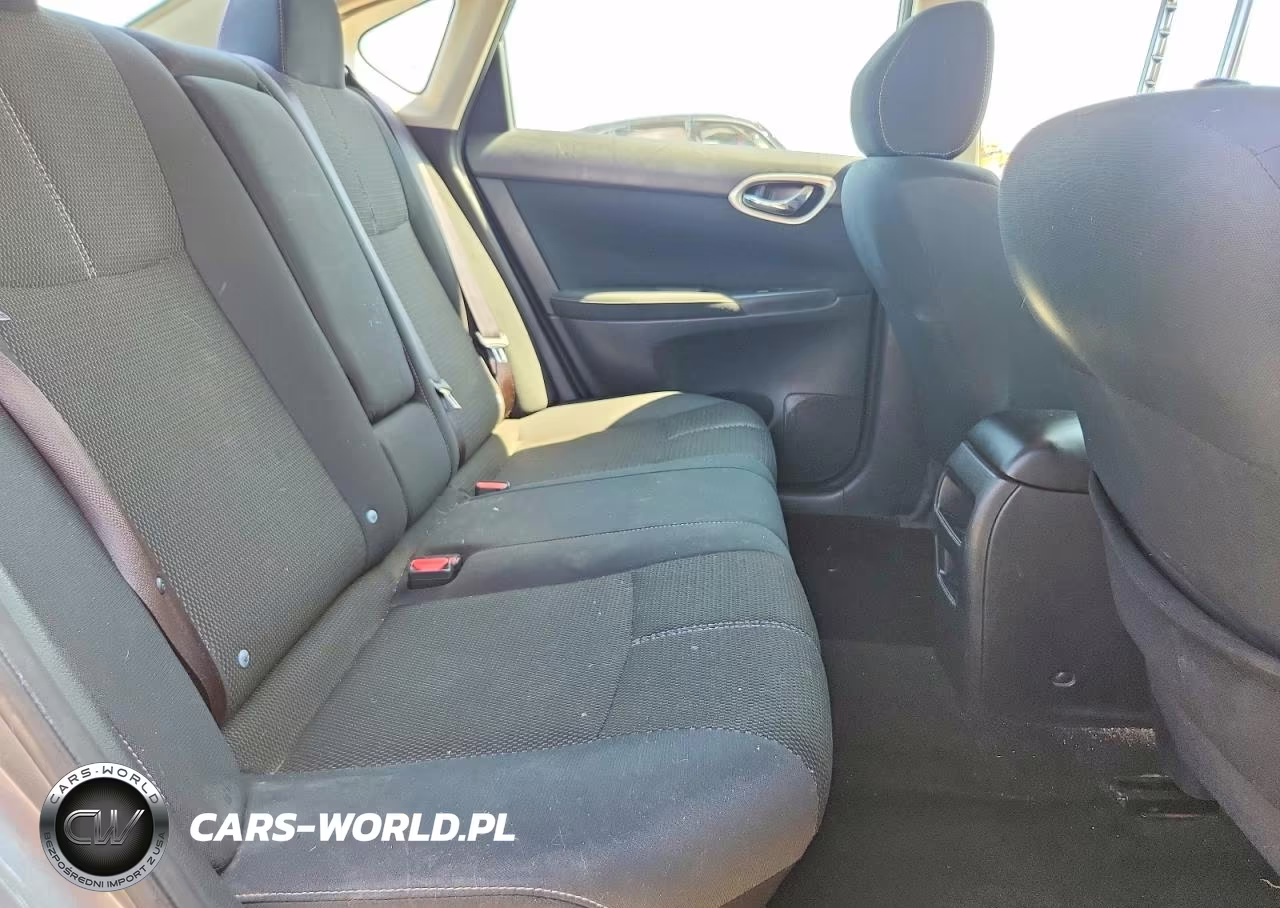 2015 Nissan Sentra S VIN:3N1AB7AP7FY302289 - 10