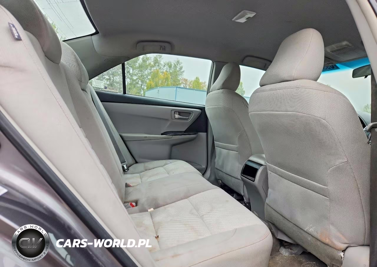 2015 Toyota Camry Le VIN:4T4BF1FK4FR510781 - 10