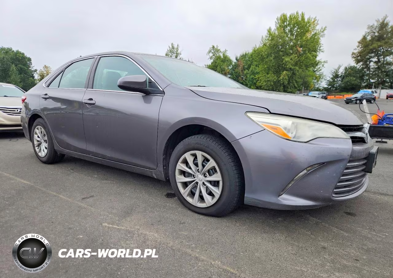 2015 Toyota Camry Le VIN:4T4BF1FK4FR510781 - 4