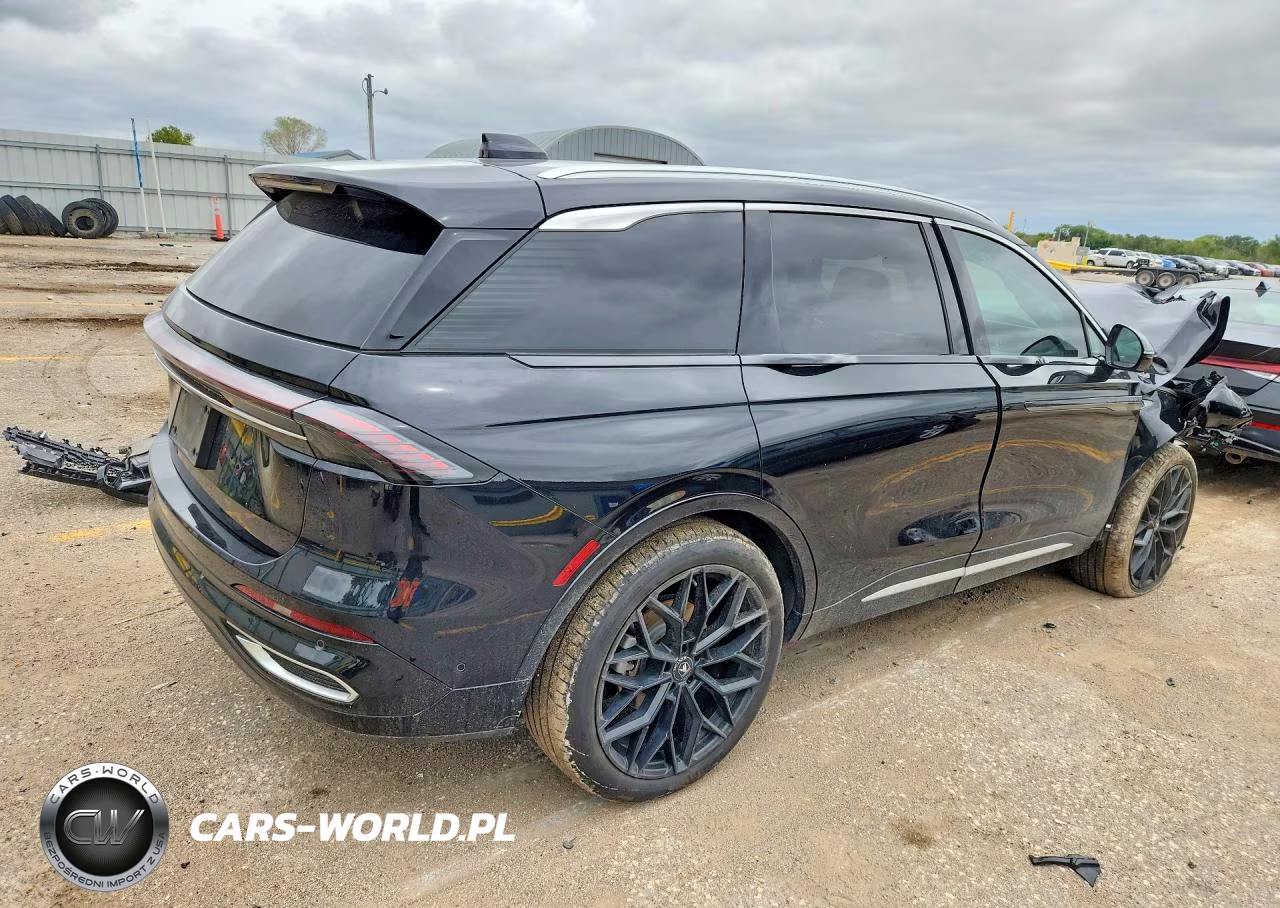 2024 Lincoln Nautilus Black Label VIN:5LMPJ9JA6RJ778701 - 3